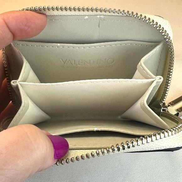 Monedero Valentino Divina Con Cremallera Perimetral | Color Beige | Talla única Mujer | 19x10x4 Cm